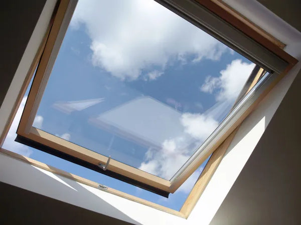 ÉTANCHÉITÉ & CHARPENTE / VELUX
